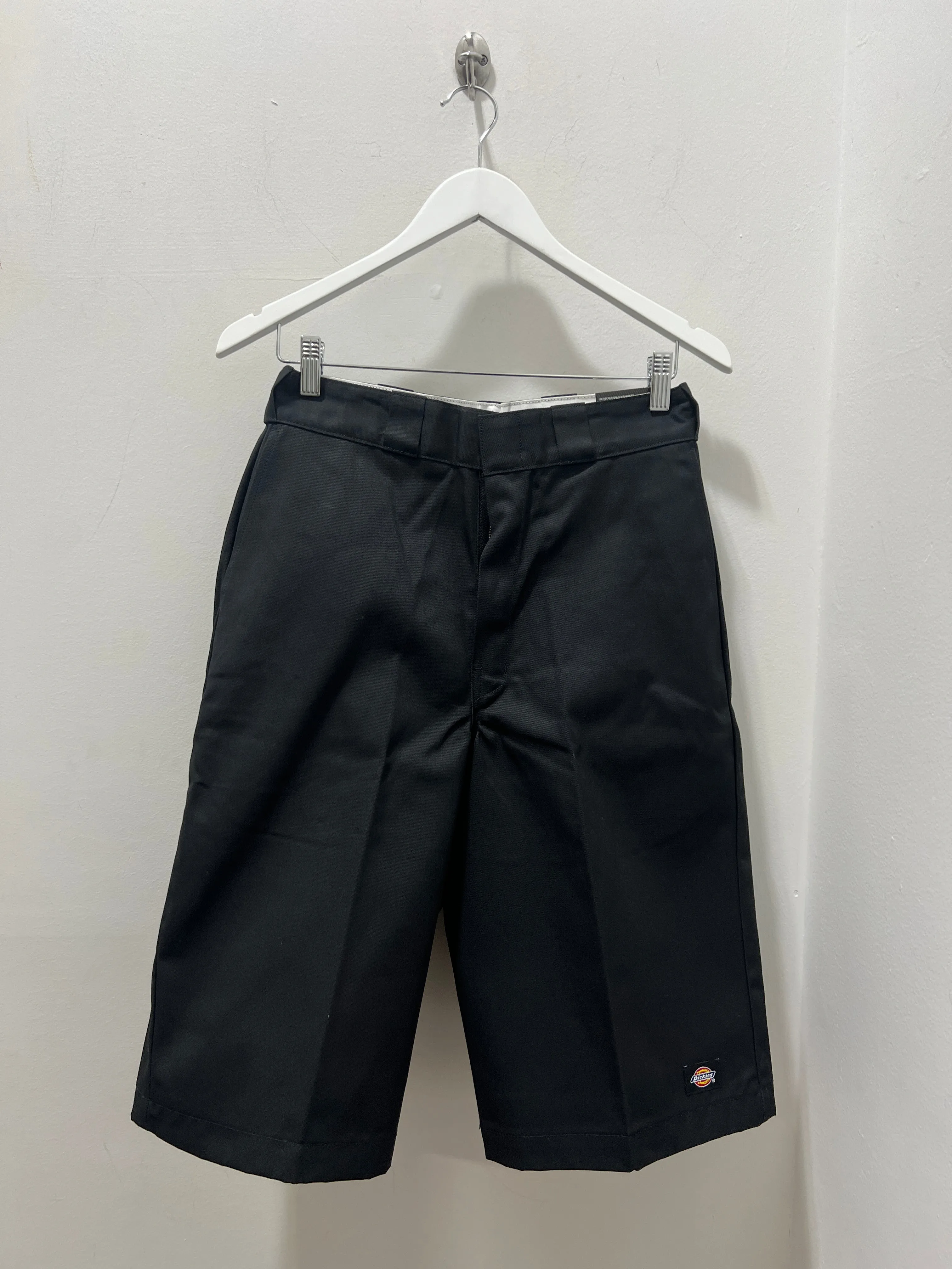 13 INCH MULTI POCKET SHORT - BLACK