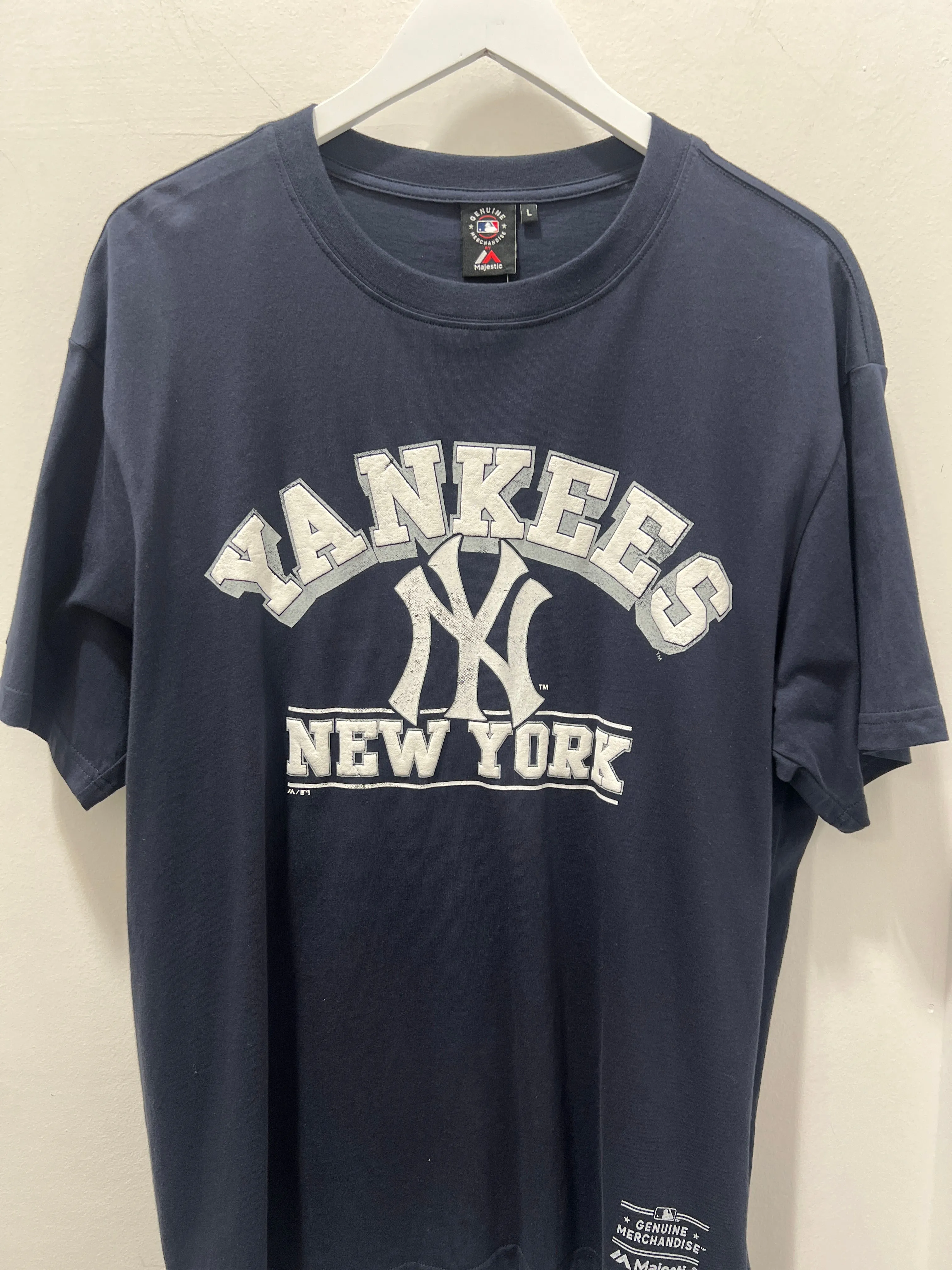 CRACKED PUFF ARCH TEE YANKS - SEABORN